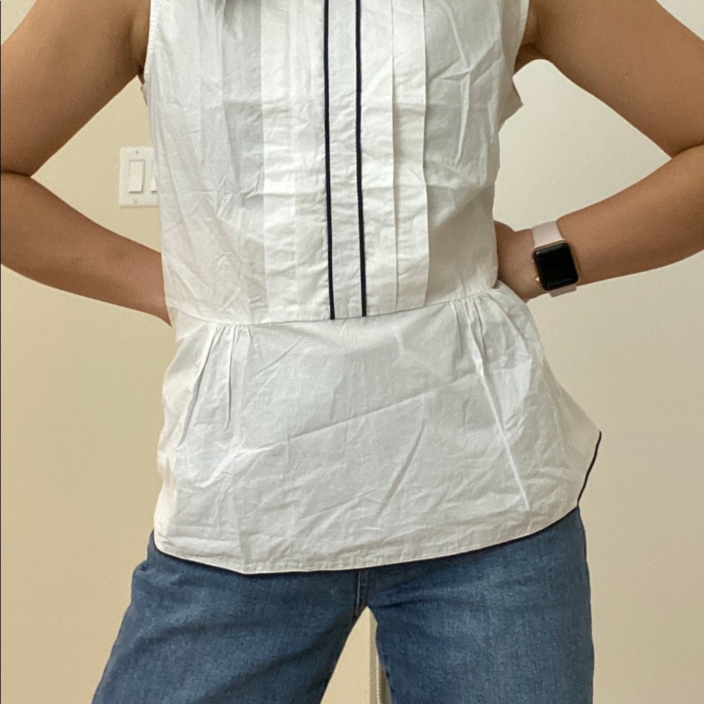 Collared Tank - Picture 2 of 7